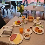 Inndependence Hotel