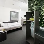 Inndependence Hotel